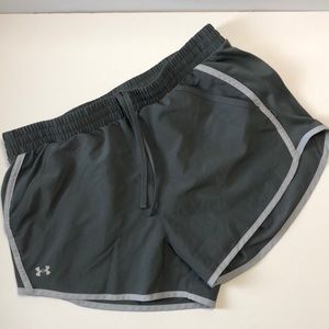 Gray under armour shorts